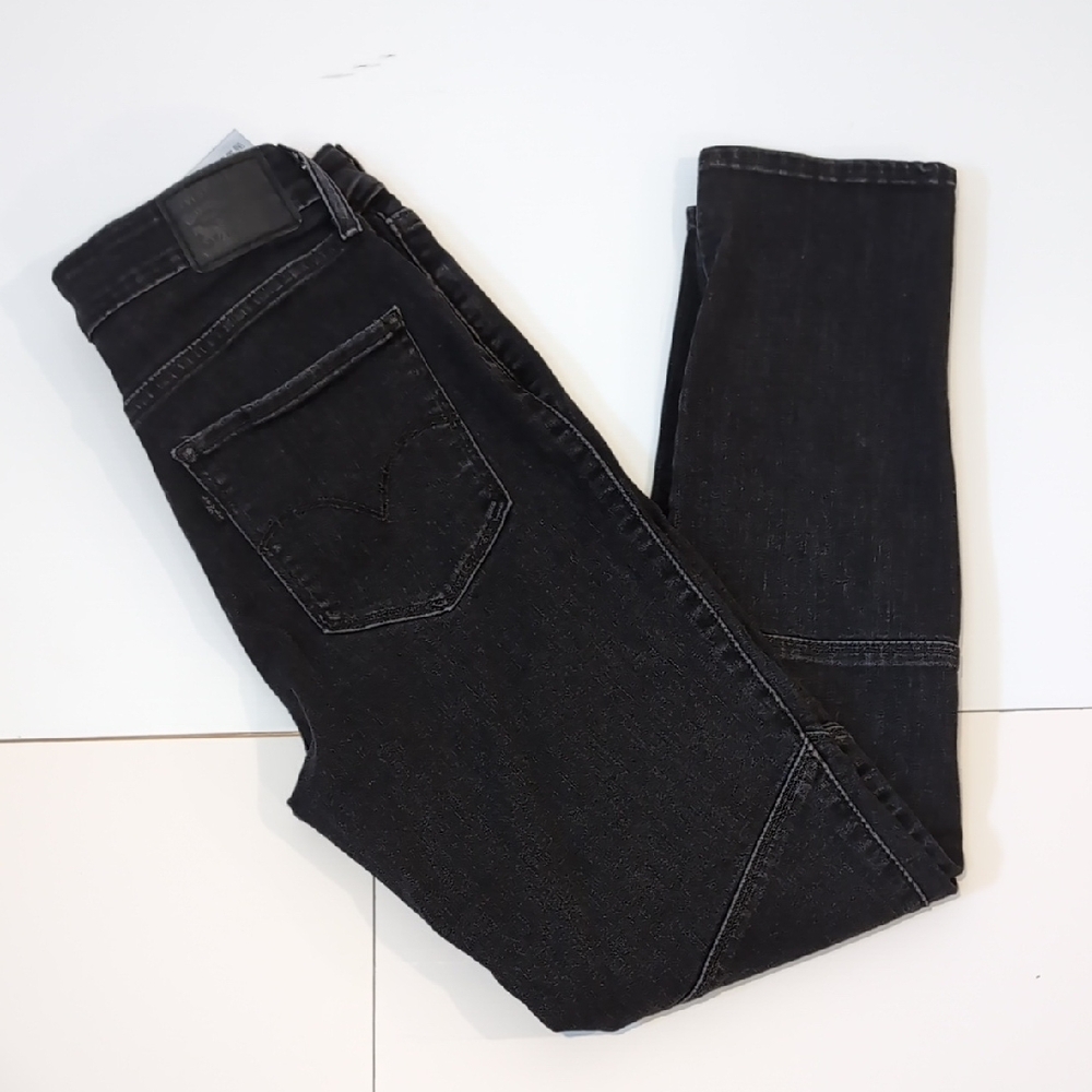 Levi's 721 High Rise Skinny Black Jeans Size 28